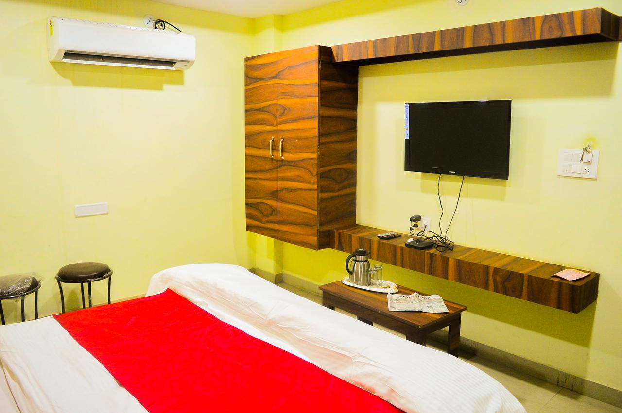 Hotel Kalash Ujjain Ngoại thất bức ảnh