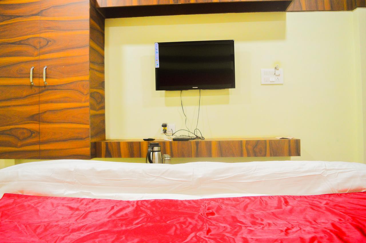 Hotel Kalash Ujjain Ngoại thất bức ảnh