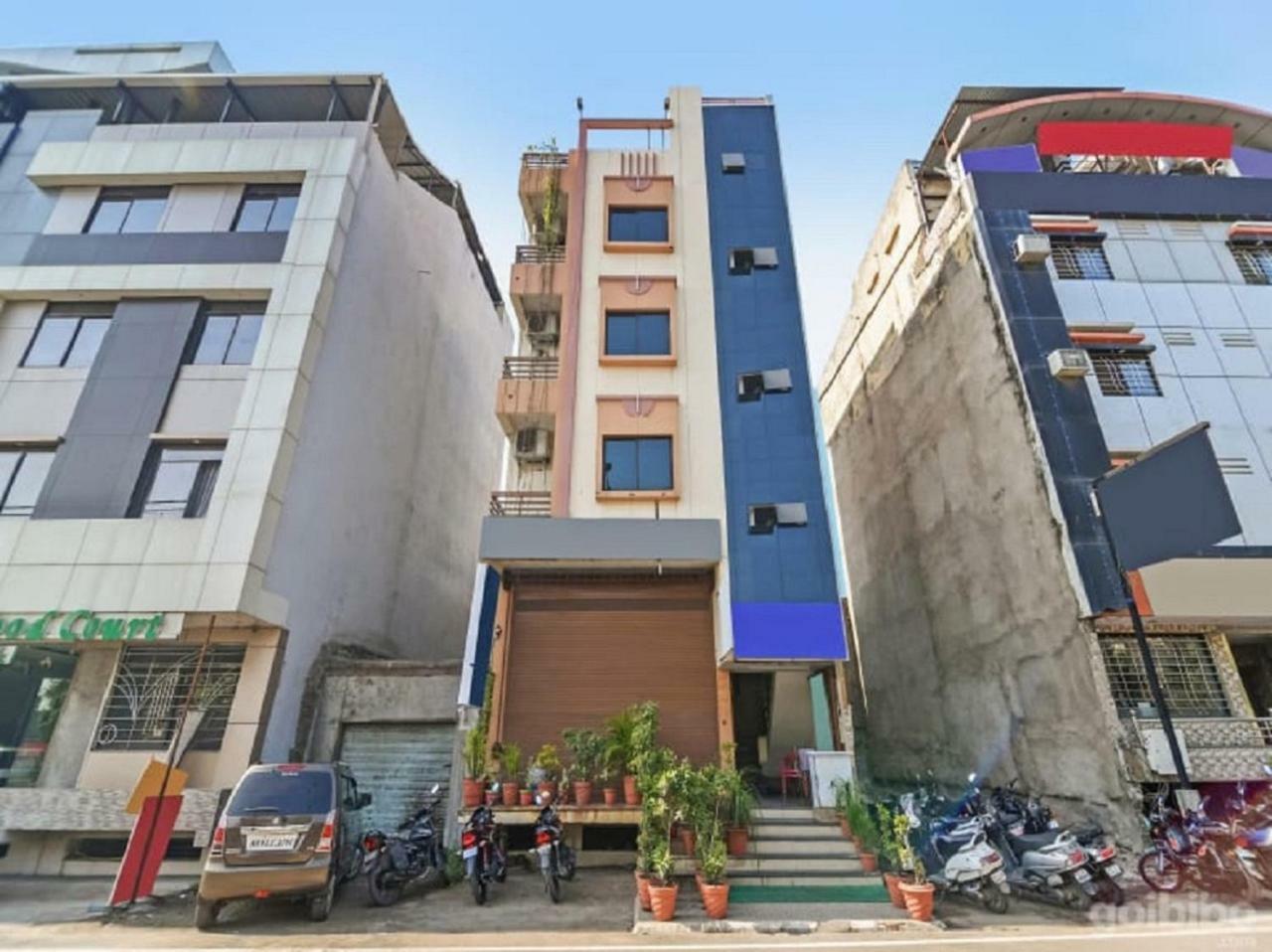 Hotel Kalash Ujjain Ngoại thất bức ảnh